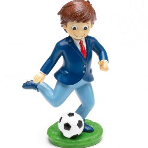 FIGURA TARTA NIÑO DE COMUNIÓN JUGANDO AL FÚTBOL